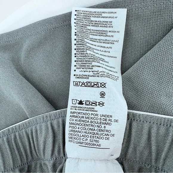 BUNDLE 4 Under Armour Women Play Up Loose Shorts Sz M Variety Pockets Logo Waist - Picture 16 of 16